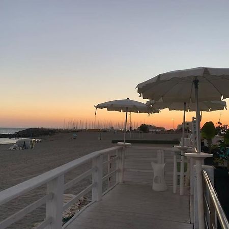 Appartamento Bilocale A Due Passi Dal Porto E Dal Mare Lido di Ostia Esterno foto