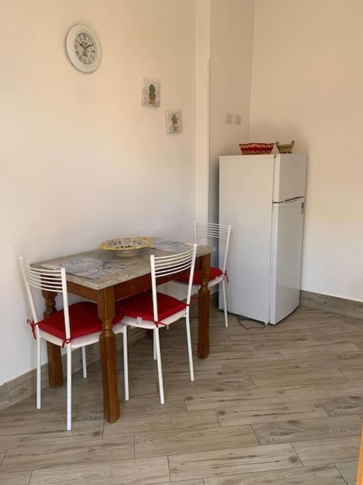 Appartamento Bilocale A Due Passi Dal Porto E Dal Mare Lido di Ostia Esterno foto