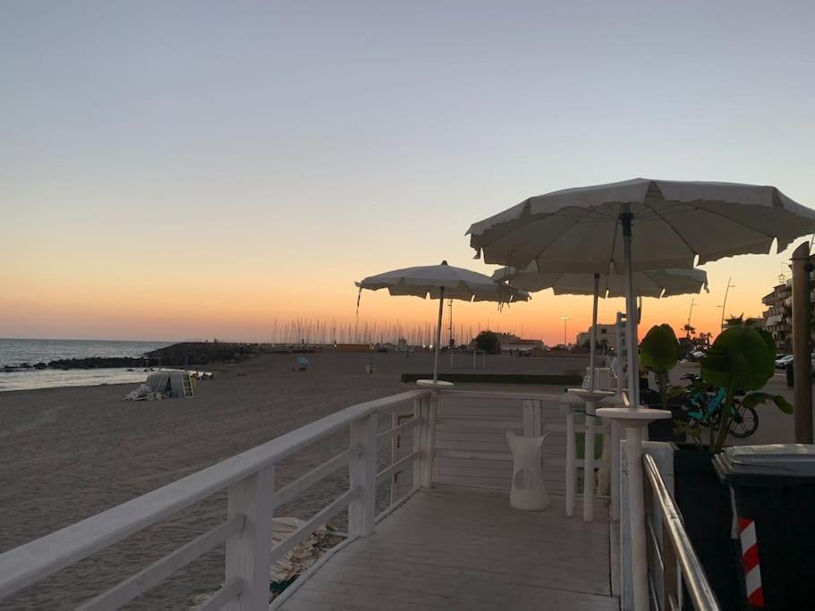 Appartamento Bilocale A Due Passi Dal Porto E Dal Mare Lido di Ostia Esterno foto